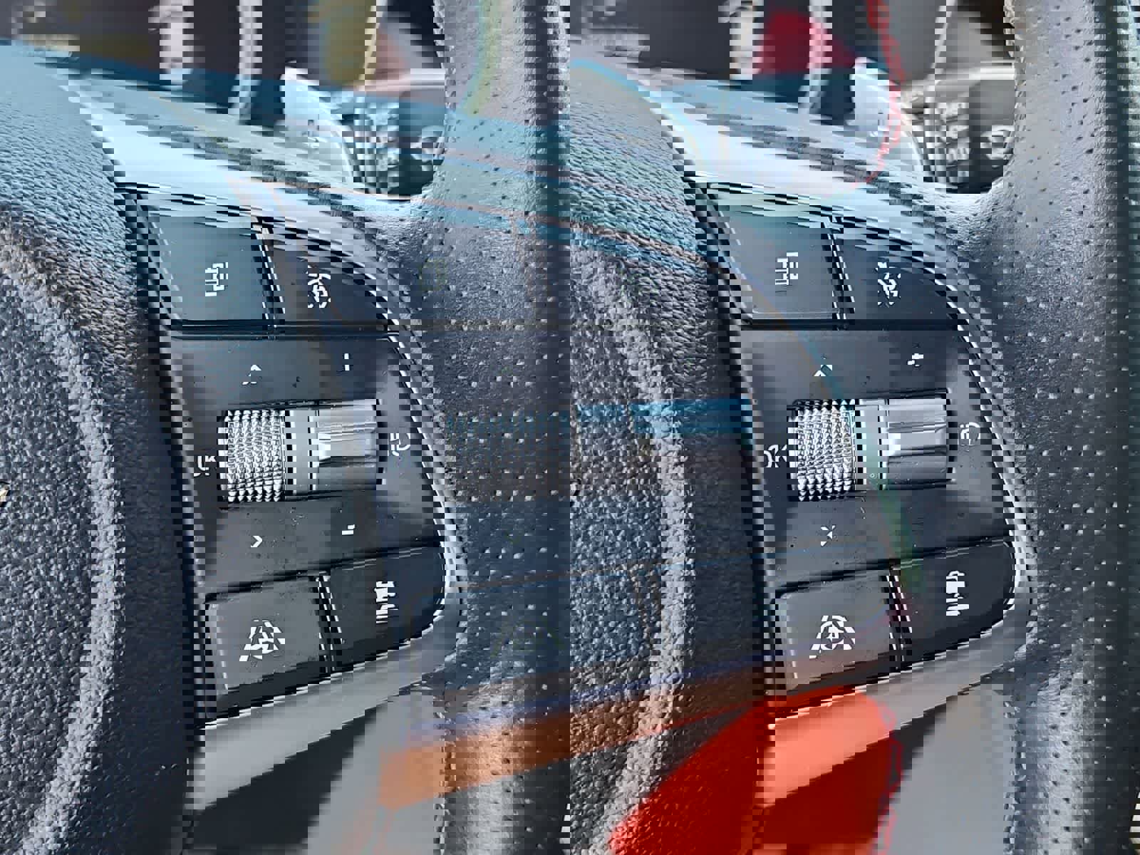 Used 2023 Genesis G70 2.0T w/ Sport Prestige Package image 24