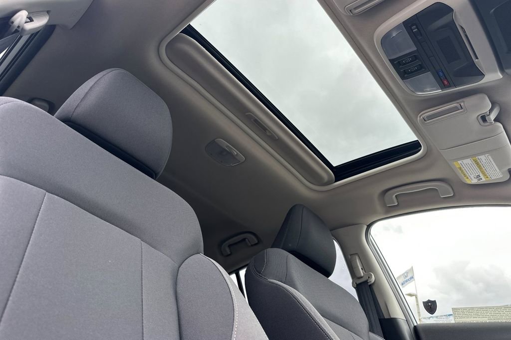 Certified 2025 Subaru Crosstrek 2.0i Premium AWD/4WD image 17