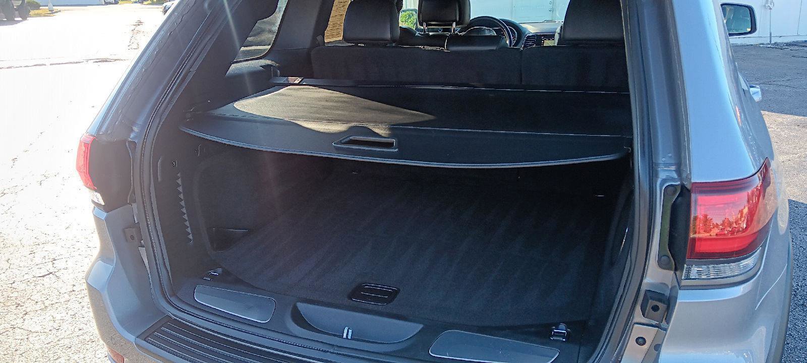 Used 2021 Jeep Grand Cherokee Trailhawk w/ Premium Lighting Group image 28