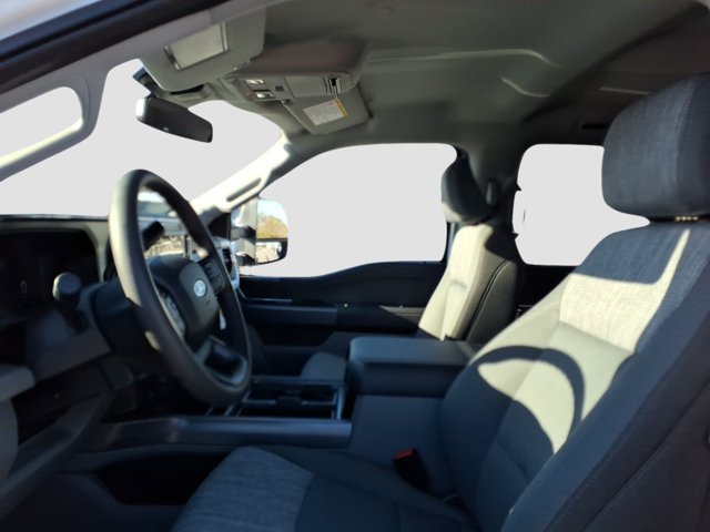 New 2026 Ford F250 XLT w/ XLT Premium Package AWD/4WD image 6