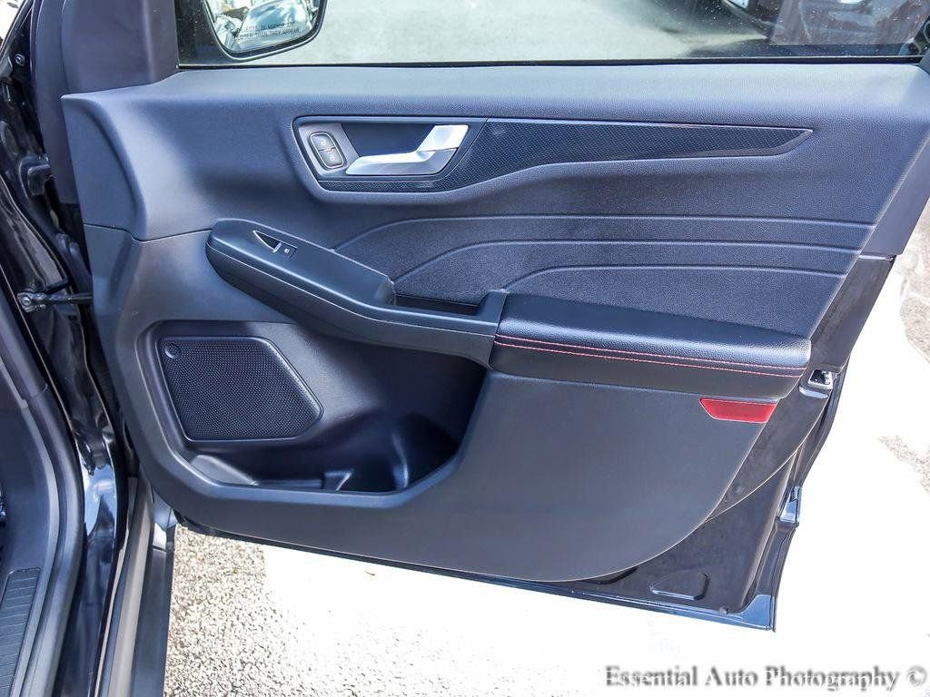 Used 2023 Ford Escape ST-Line w/ Tech Pack #1 image 26