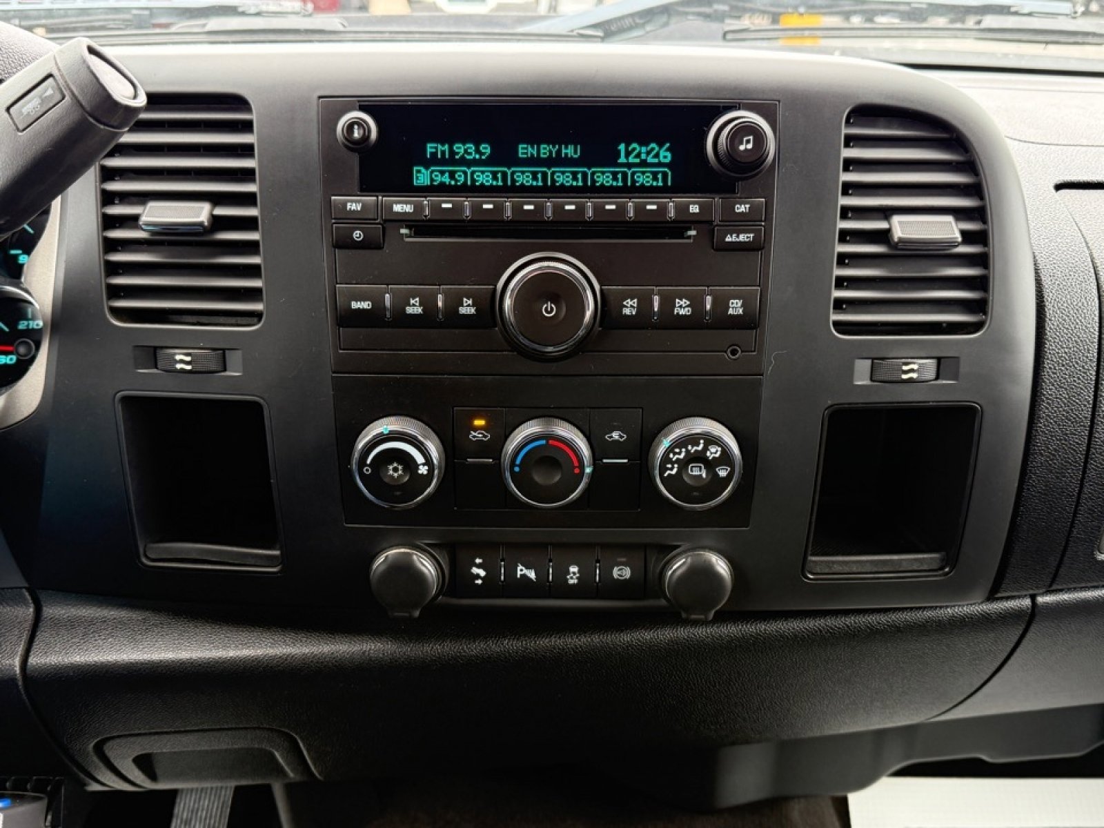 Used 2012 GMC Sierra 3500 SLE image 28