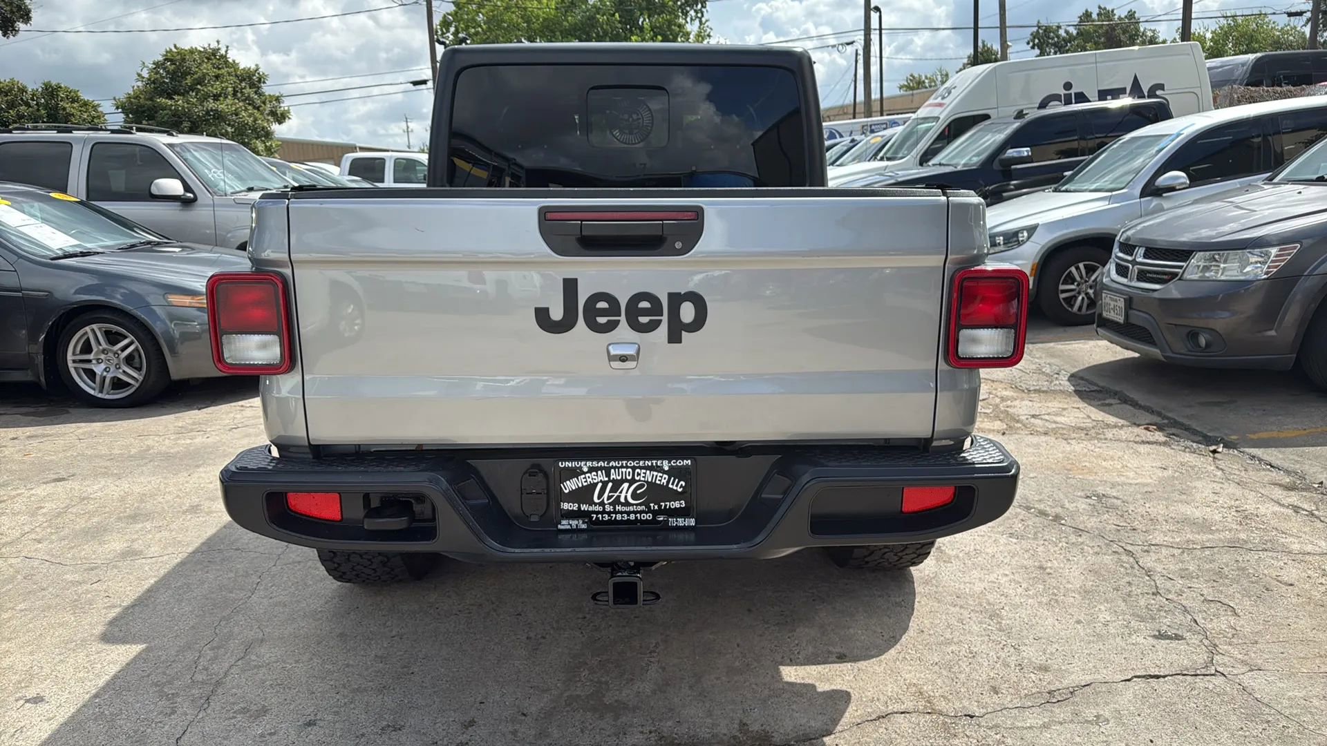Used 2021 Jeep Gladiator Sport image 6