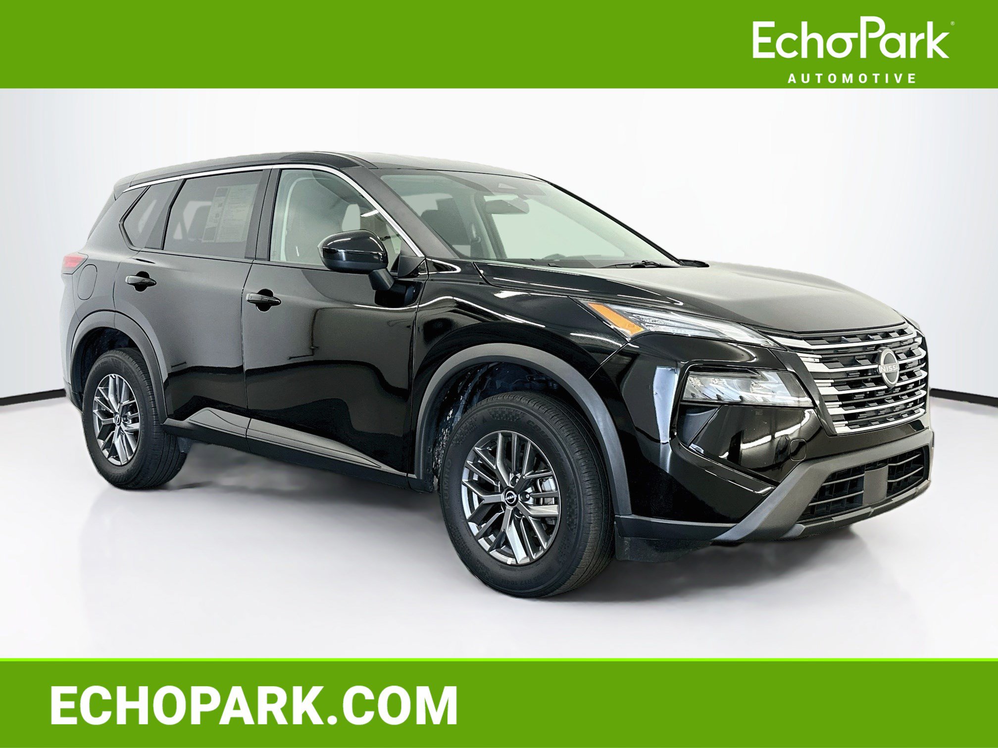 Used 2026 Nissan Rogue SV AWD/4WD image 1