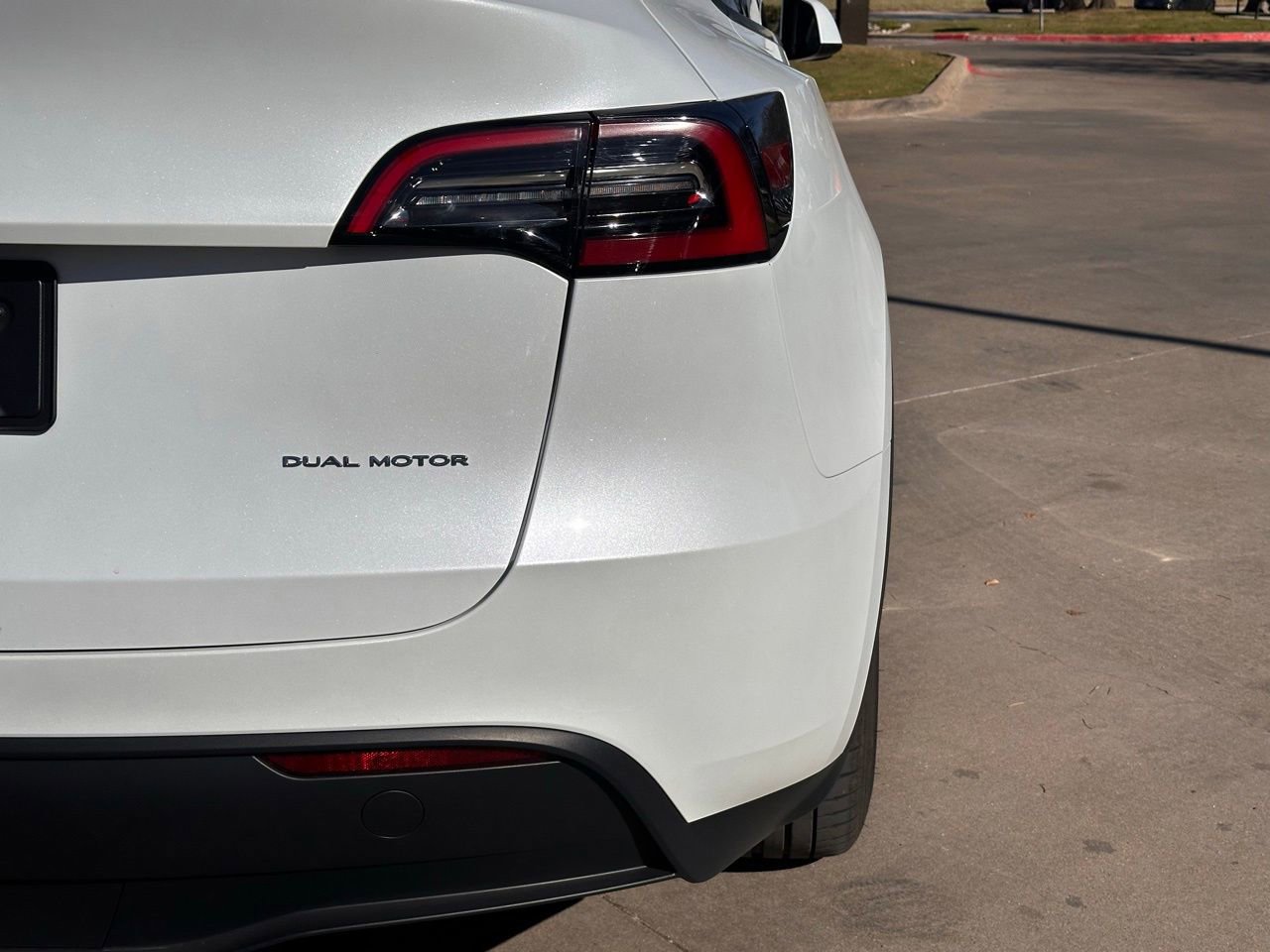 Used 2023 Tesla Model Y Long Range image 11