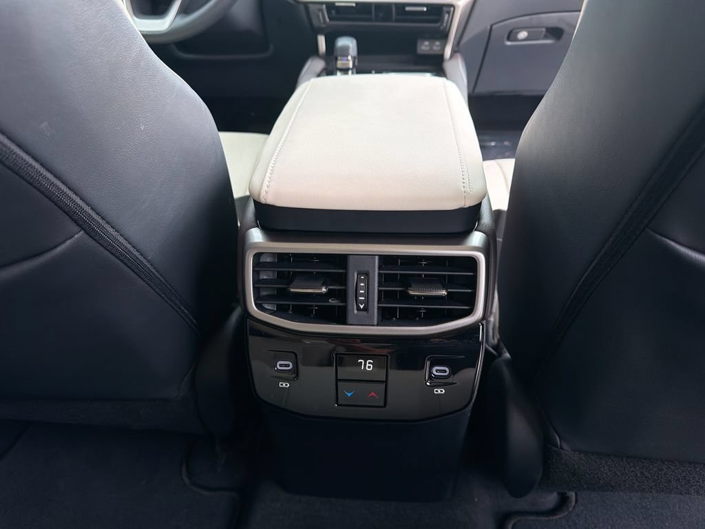 Used 2024 Lexus RX 350 FWD w/ Technology Package image 18