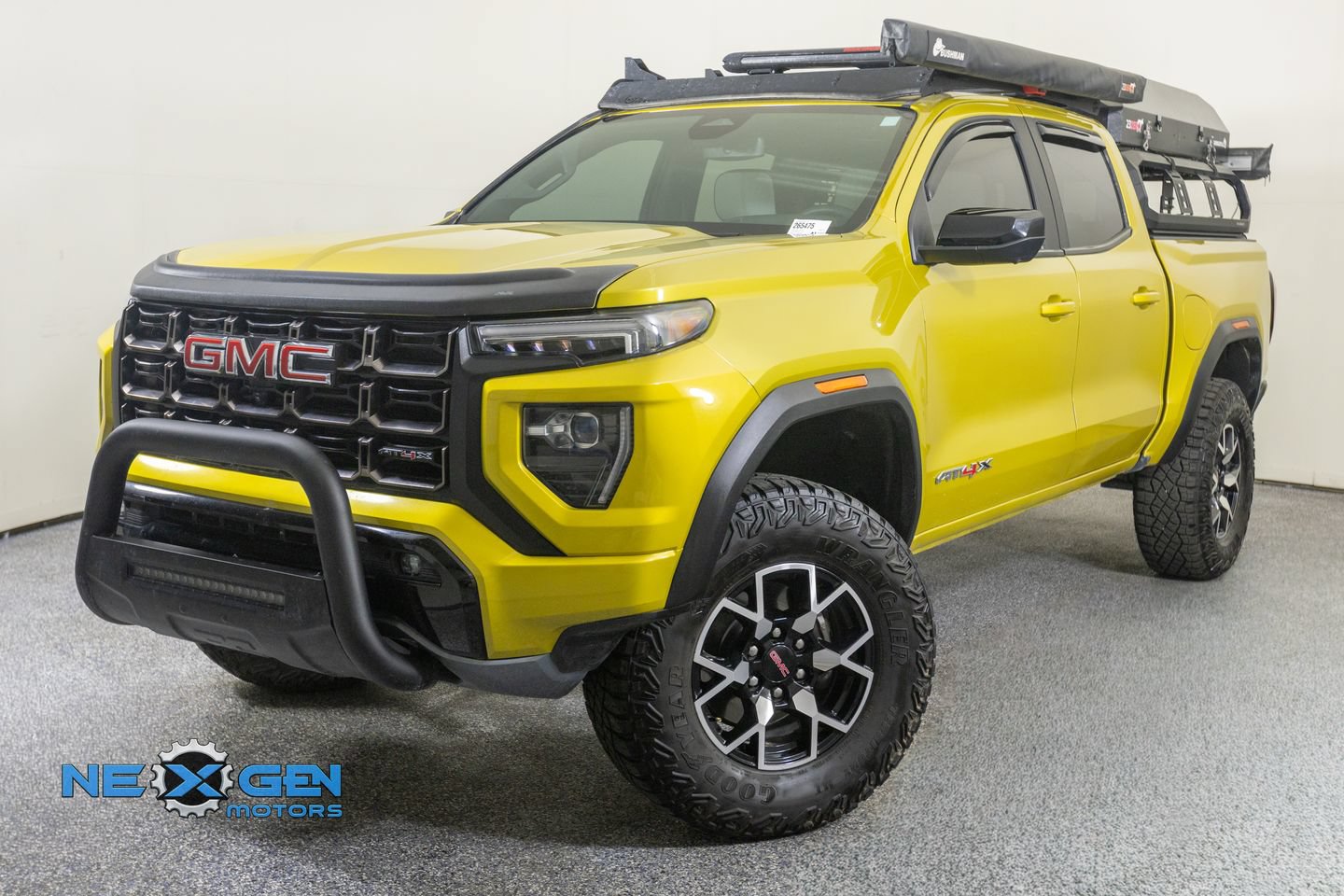 Used 2023 GMC Canyon AT4X AWD/4WD image 10