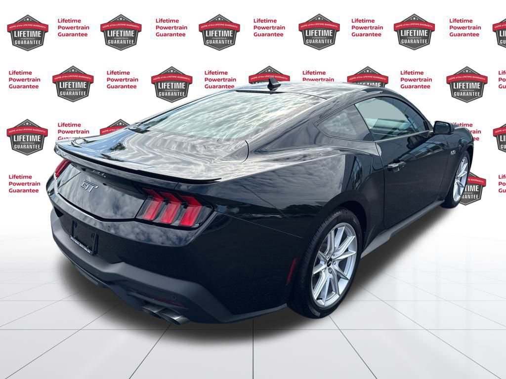 Used 2025 Ford Mustang GT Premium image 5
