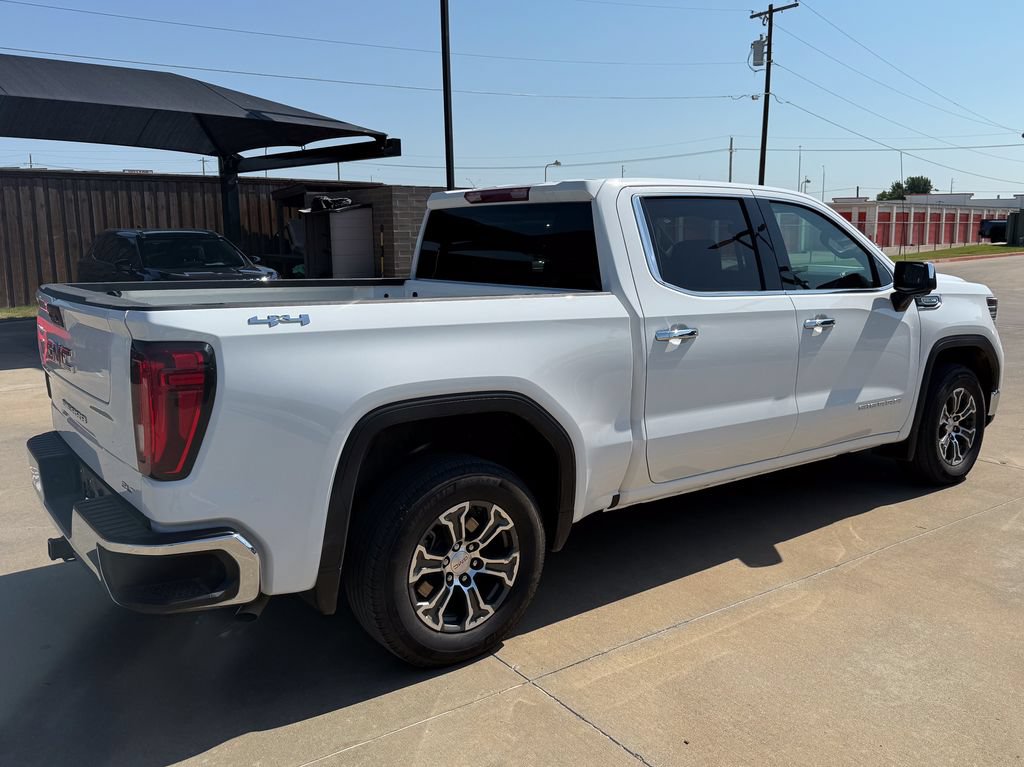 Used 2025 GMC Sierra 1500 SLT AWD/4WD image 6