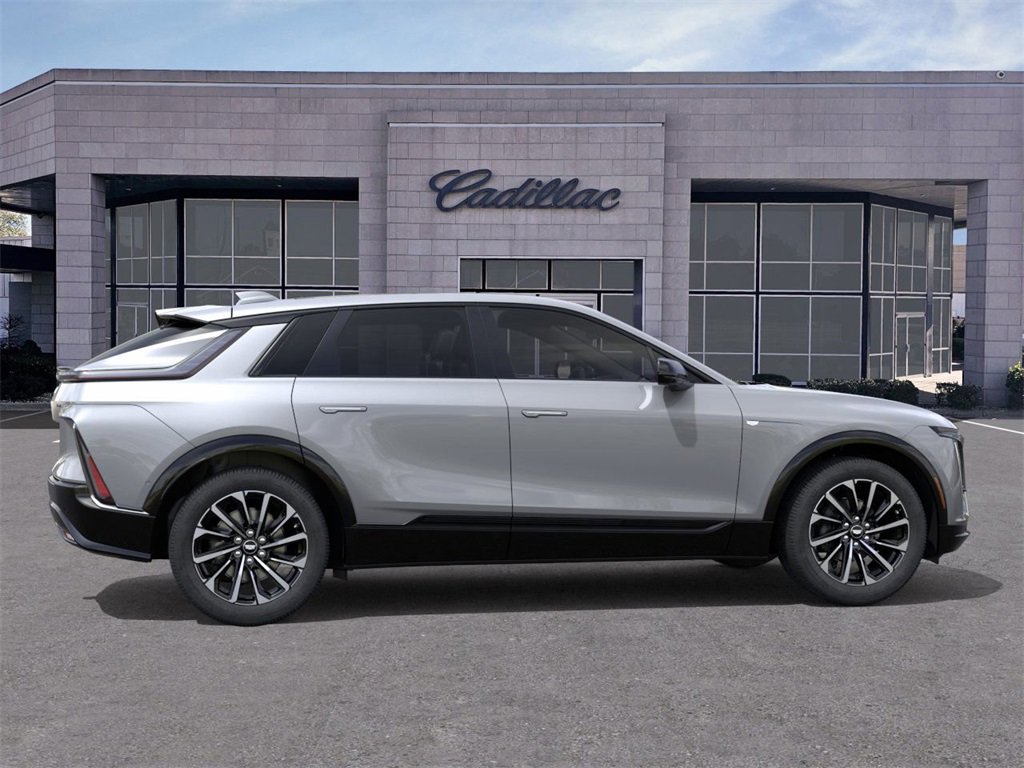 New 2026 Cadillac Lyriq Premium Sport image 5