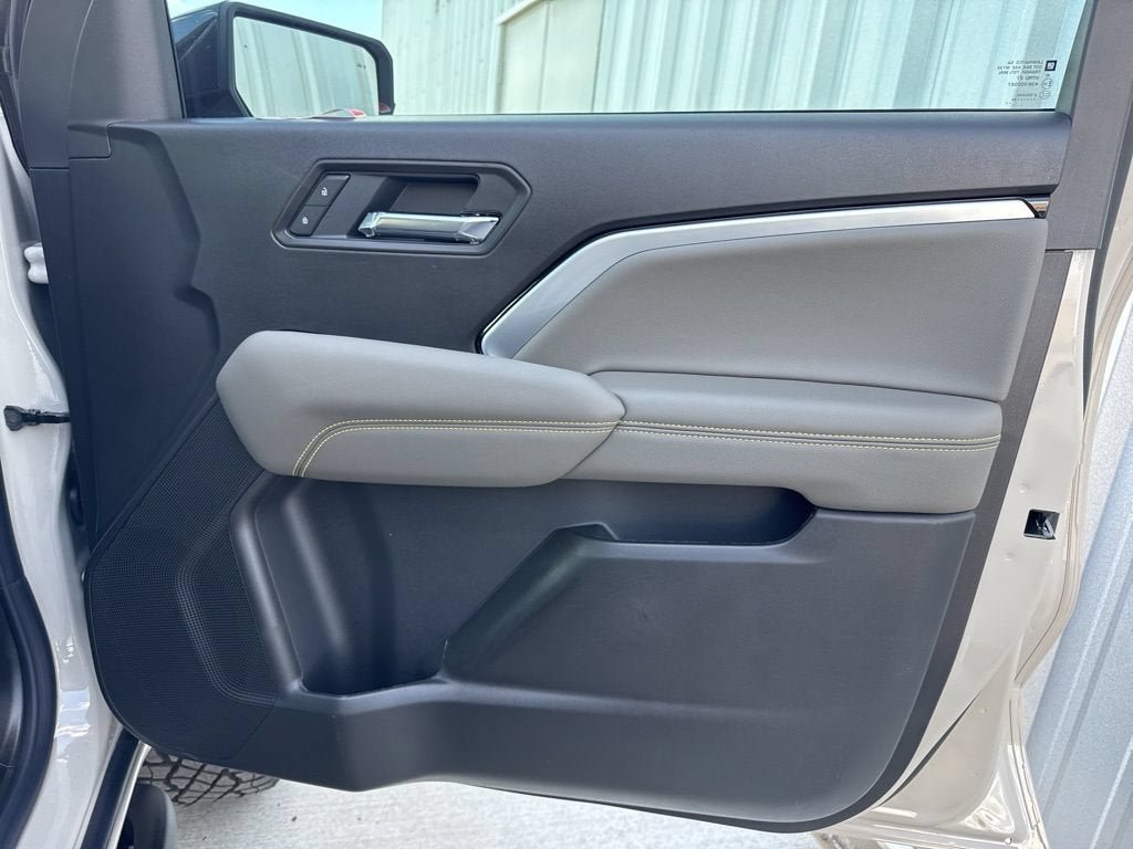New 2026 Chevrolet Colorado ZR2 w/ Technology Package AWD/4WD image 47