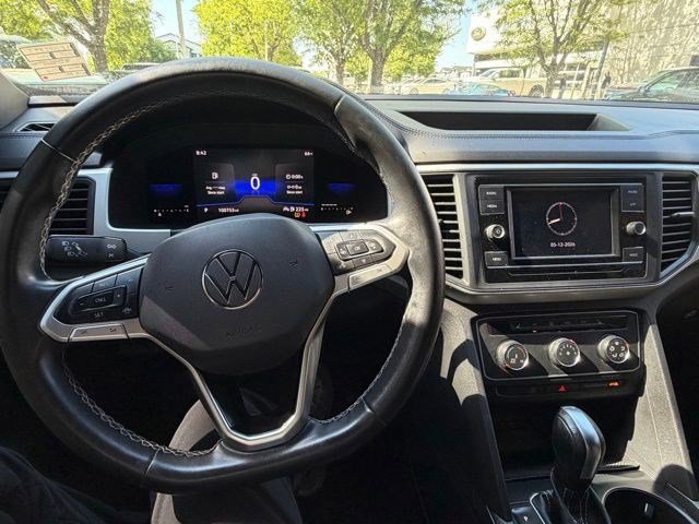 Used 2022 Volkswagen Atlas Cross Sport SE FWD image 17