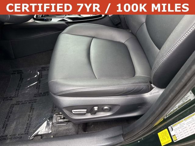 Used 2024 Toyota Corolla Cross XLE image 15