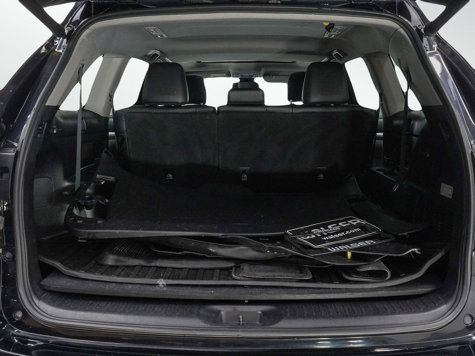 Used 2017 Toyota Highlander XLE image 15