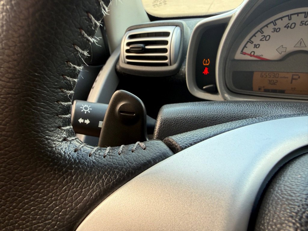 Used 2009 smart fortwo passion RWD image 29