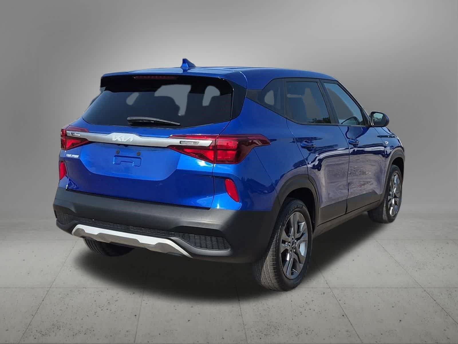 Used 2022 Kia Seltos LX AWD/4WD image 6