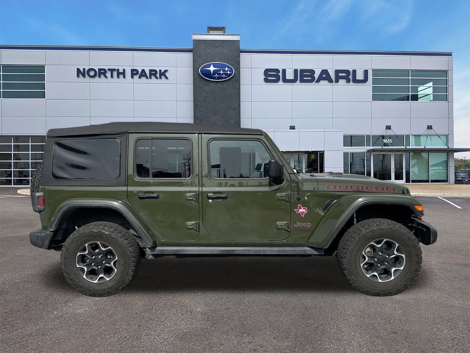 Used 2021 Jeep Wrangler Unlimited Rubicon image 2