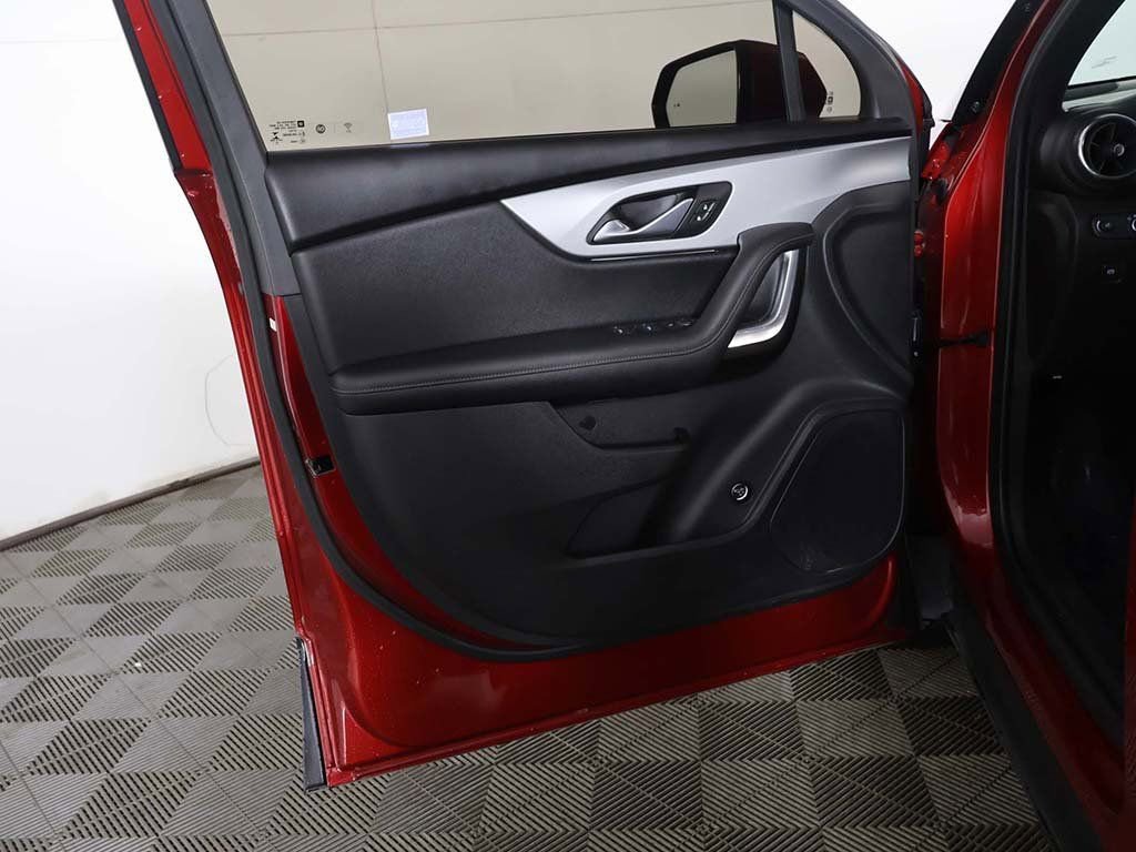 Used 2021 Chevrolet Blazer LT image 21