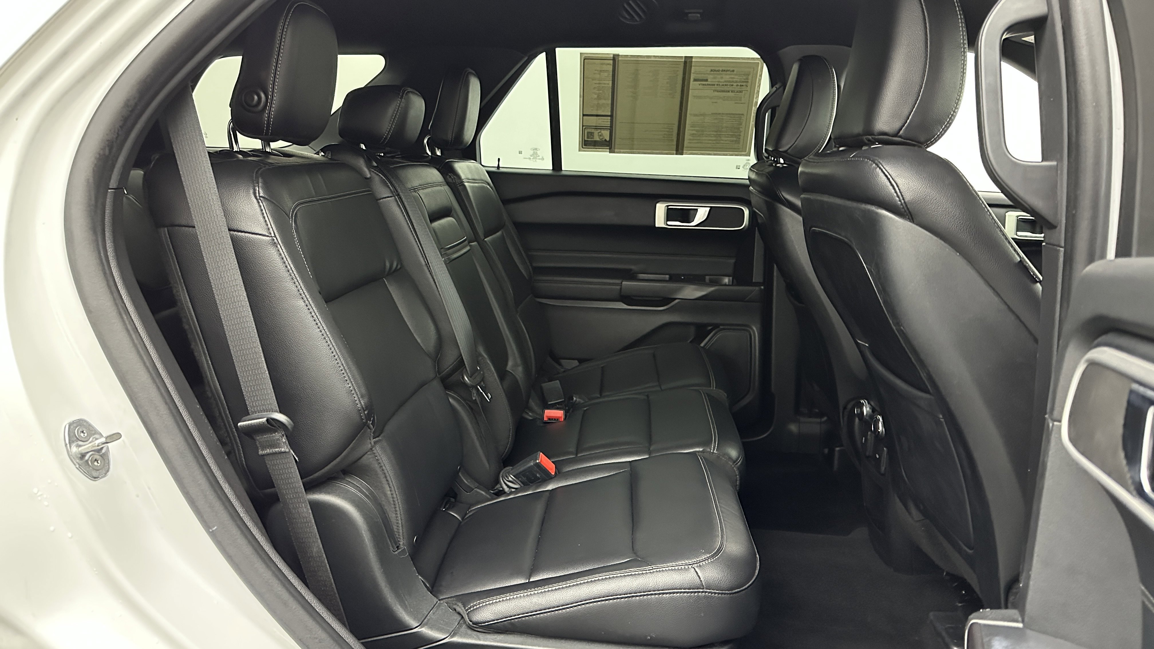 Used 2020 Ford Explorer XLT w/ Equipment Group 202A image 35