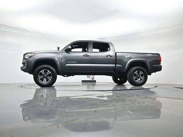 Used 2016 Toyota Tacoma TRD Sport RWD image 34