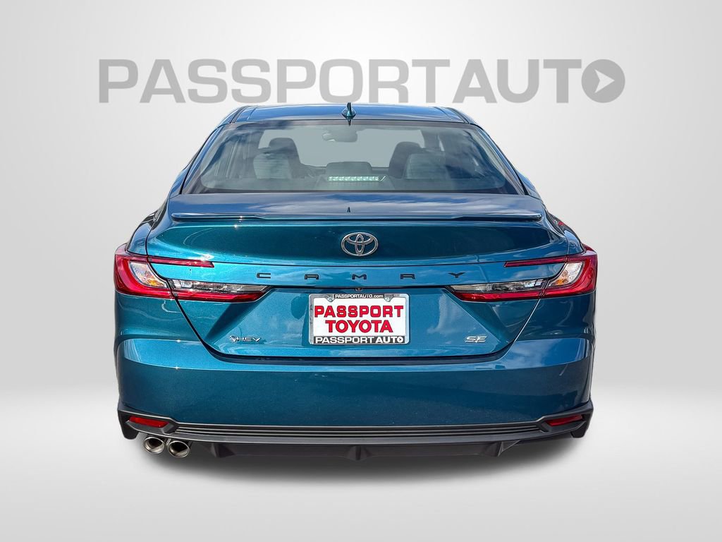 New 2025 Toyota Camry SE image 4