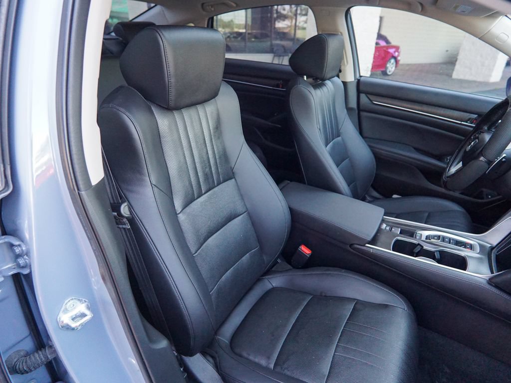 Used 2022 Honda Accord Touring image 29