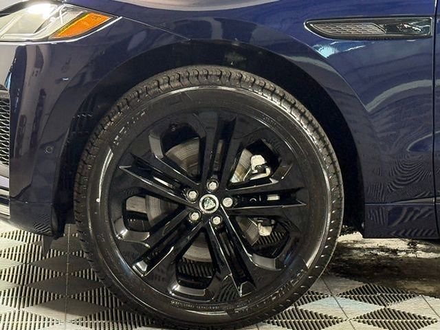 New 2026 Jaguar F-PACE R-Dynamic S image 13