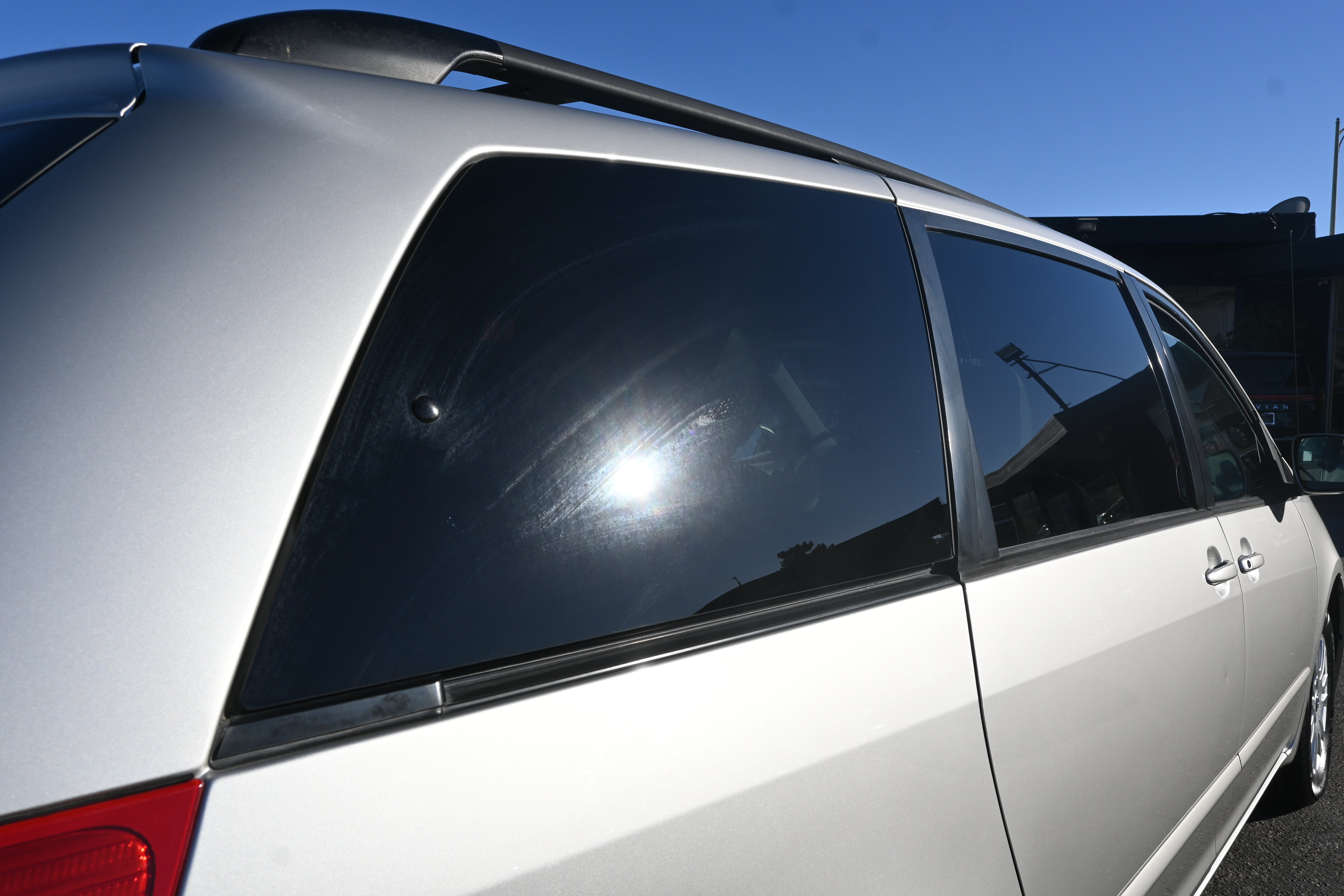 Used 2010 Toyota Sienna AWD image 27