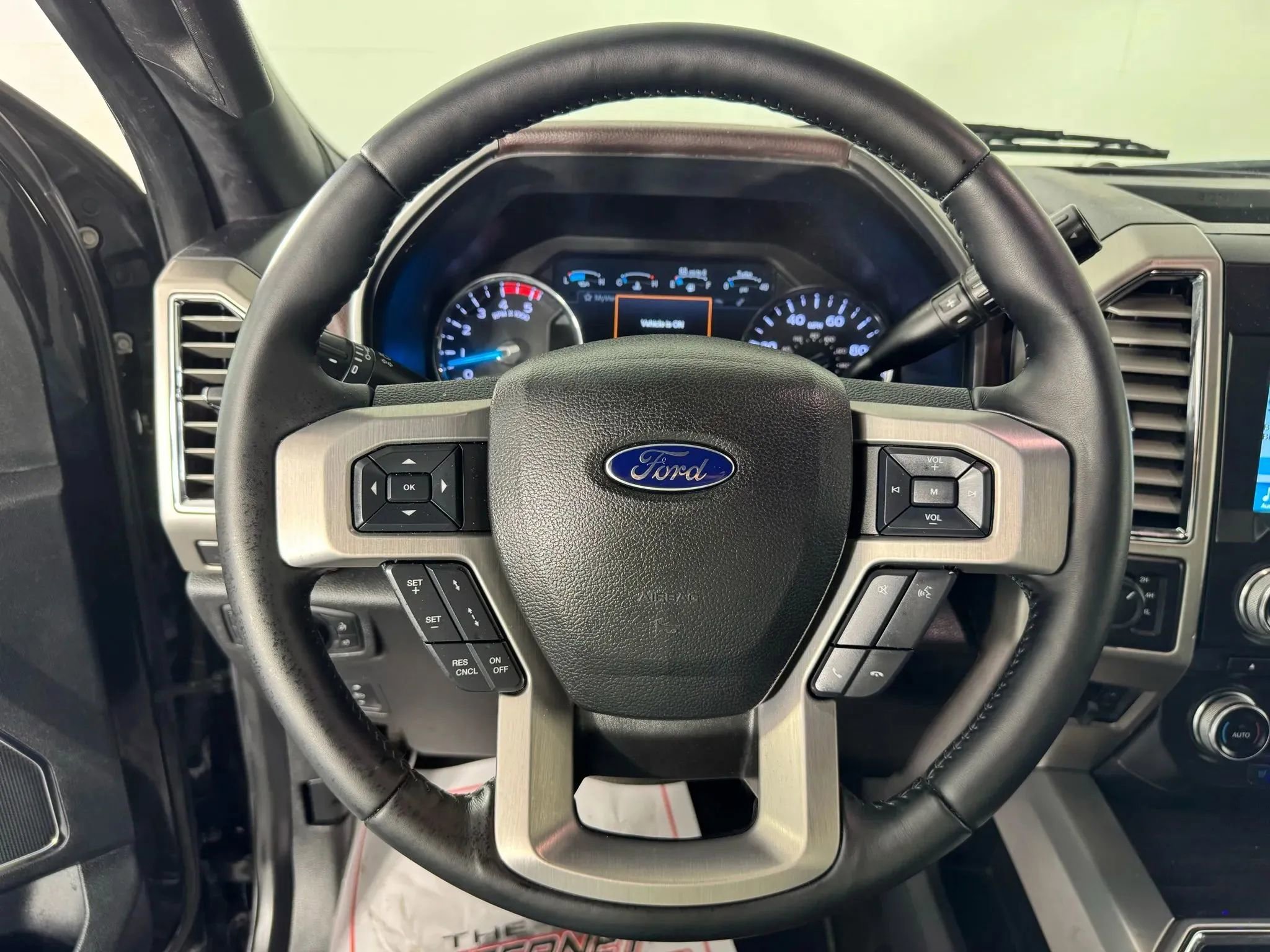 Used 2017 Ford F250 Platinum w/ Platinum Ultimate Package image 13