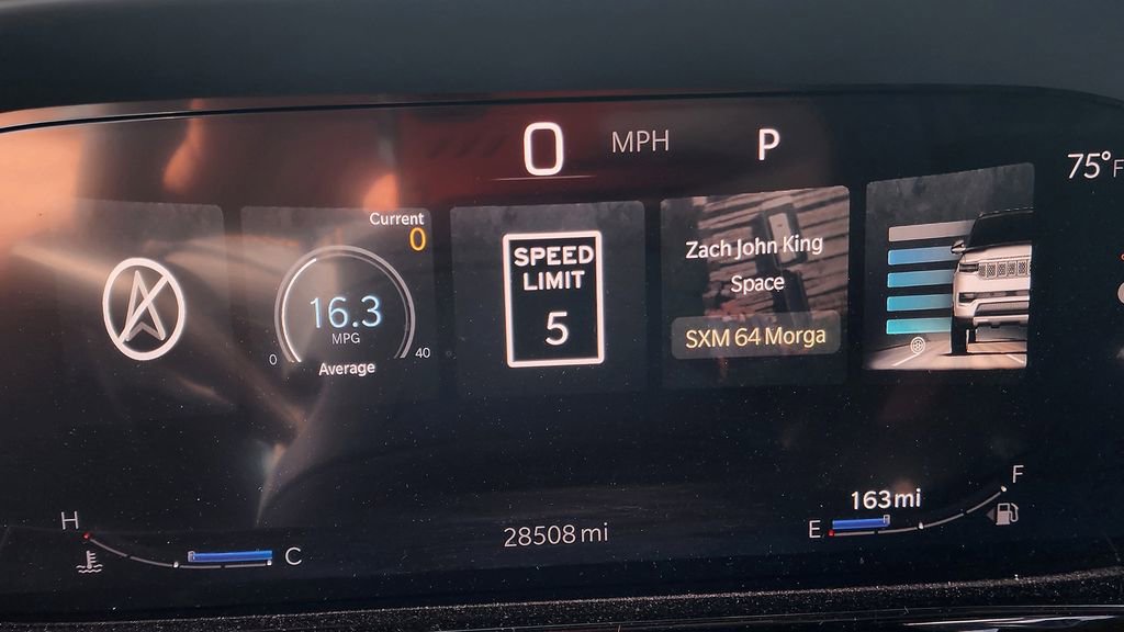 Used 2024 Jeep Grand Wagoneer L Series III w/ Rear Seat Video Group 1 AWD/4WD image 38