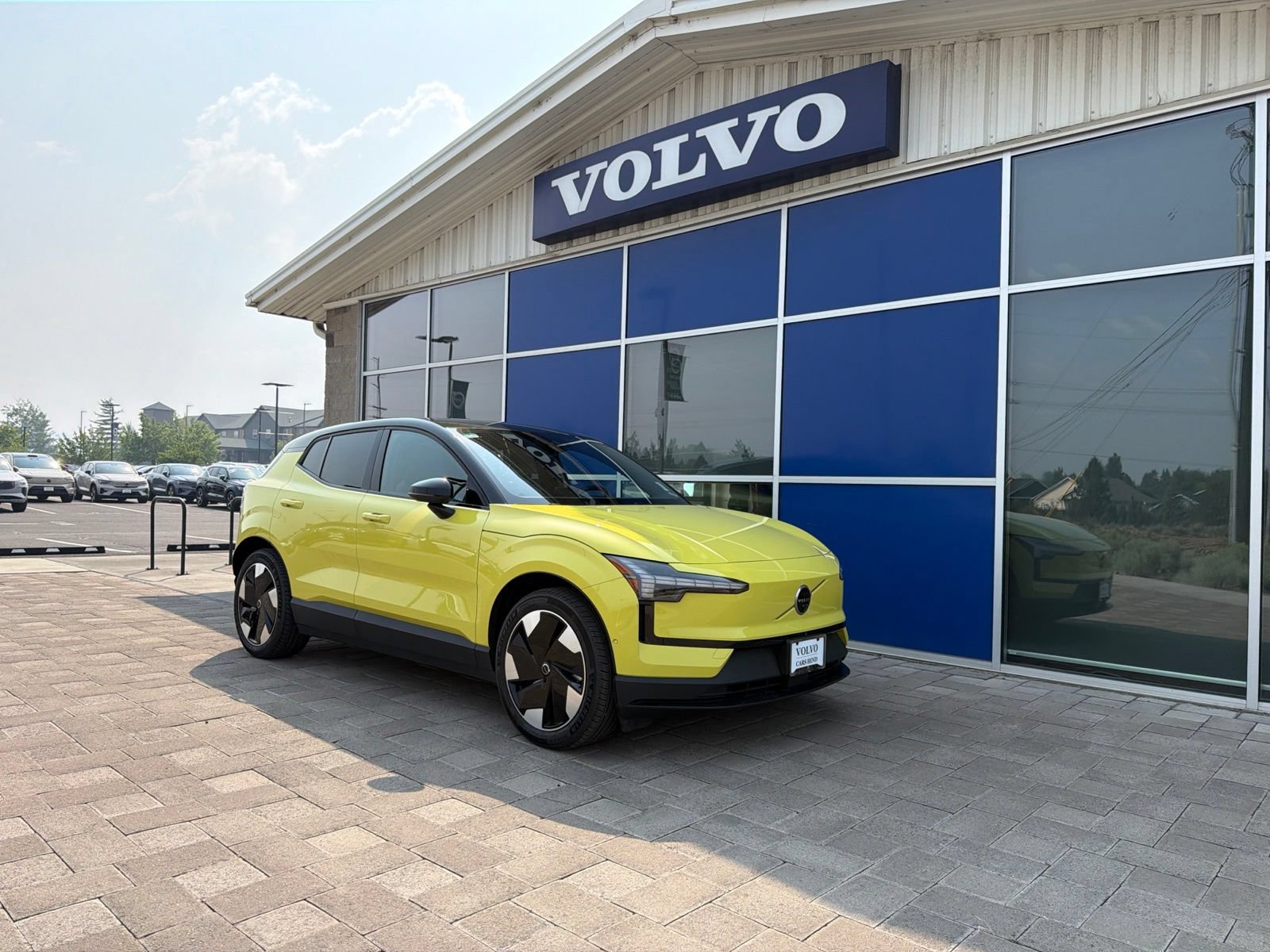 Used 2025 Volvo EX30 Ultra w/ Protection Package Premier AWD/4WD image 1