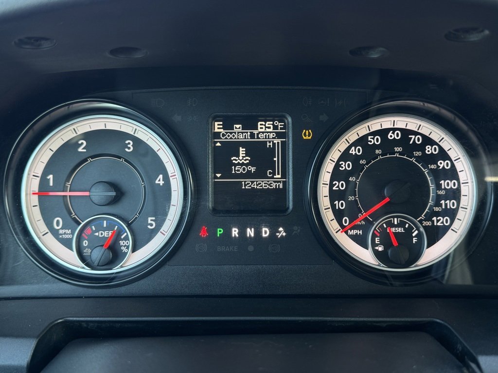 Used 2016 RAM 2500 Tradesman w/ Chrome Appearance Group image 12