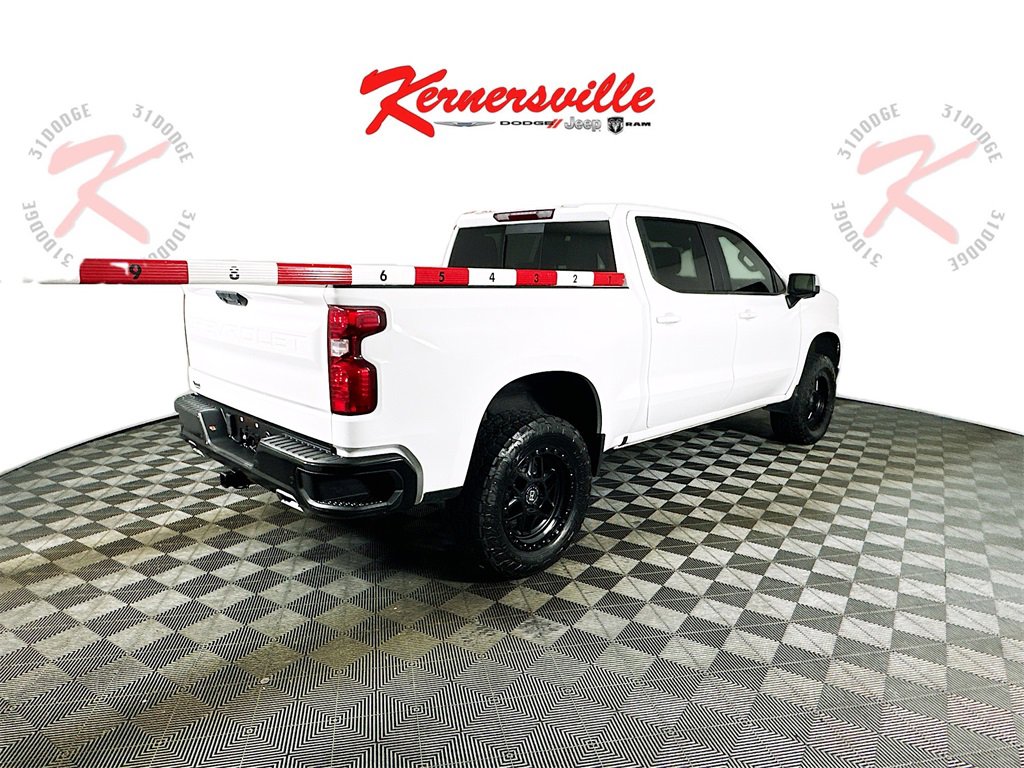 Used 2023 Chevrolet Silverado 1500 LT w/ Z71 Off-Road Package image 7