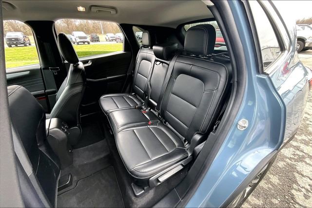 Used 2025 Ford Escape Platinum AWD/4WD image 22