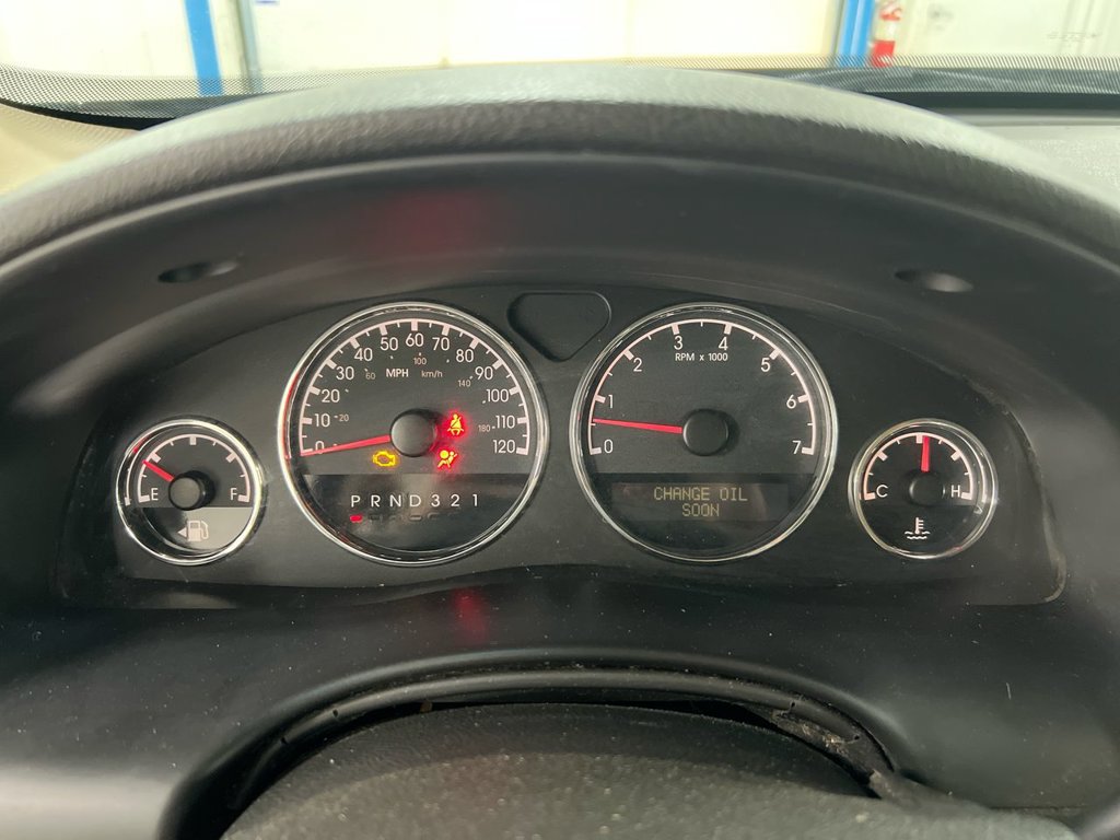 Used 2006 Chevrolet Uplander LS w/ Climate Package FWD image 12