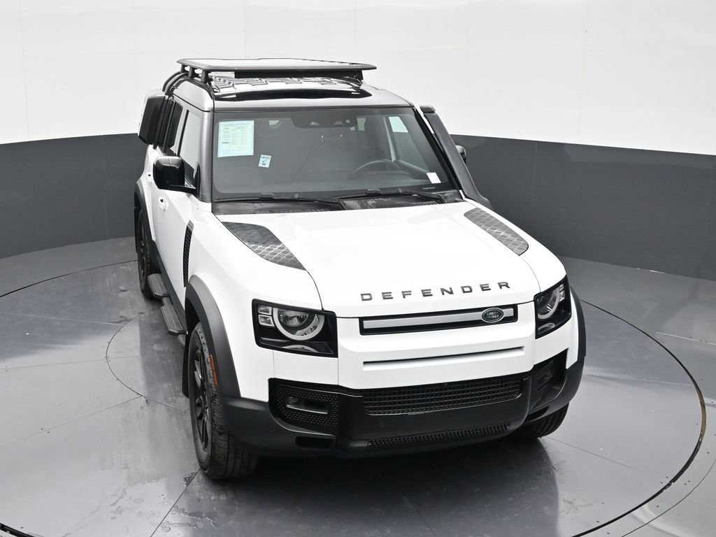 Used 2023 Land Rover Defender 110 S AWD/4WD image 17