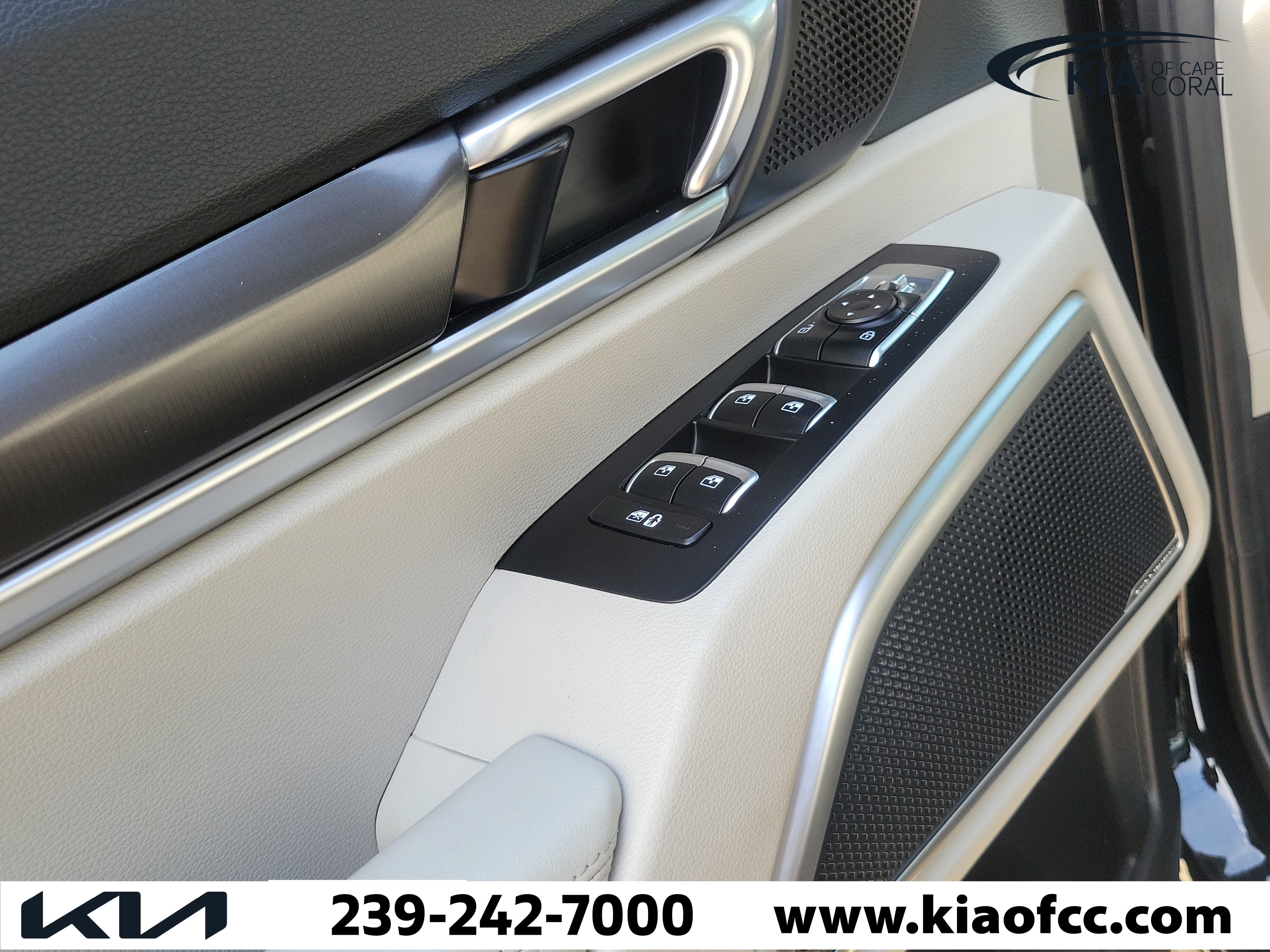 Certified 2023 Kia Telluride S FWD image 24