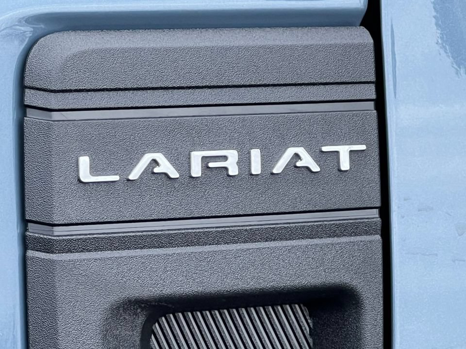 Used 2026 Ford Maverick Lariat AWD/4WD image 2
