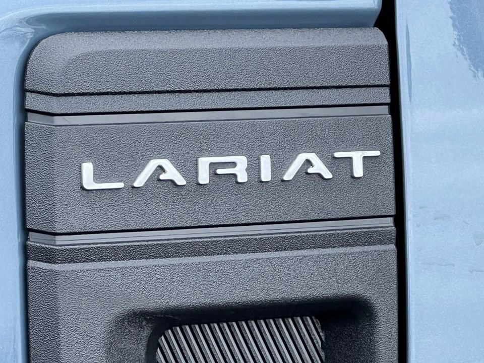Used 2026 Ford Maverick Lariat AWD/4WD image 2