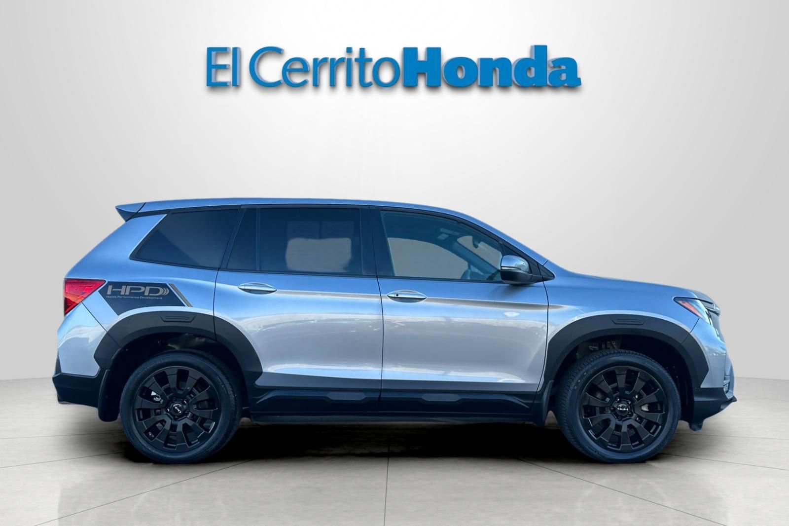 Certified 2023 Honda Passport EX-L image 2