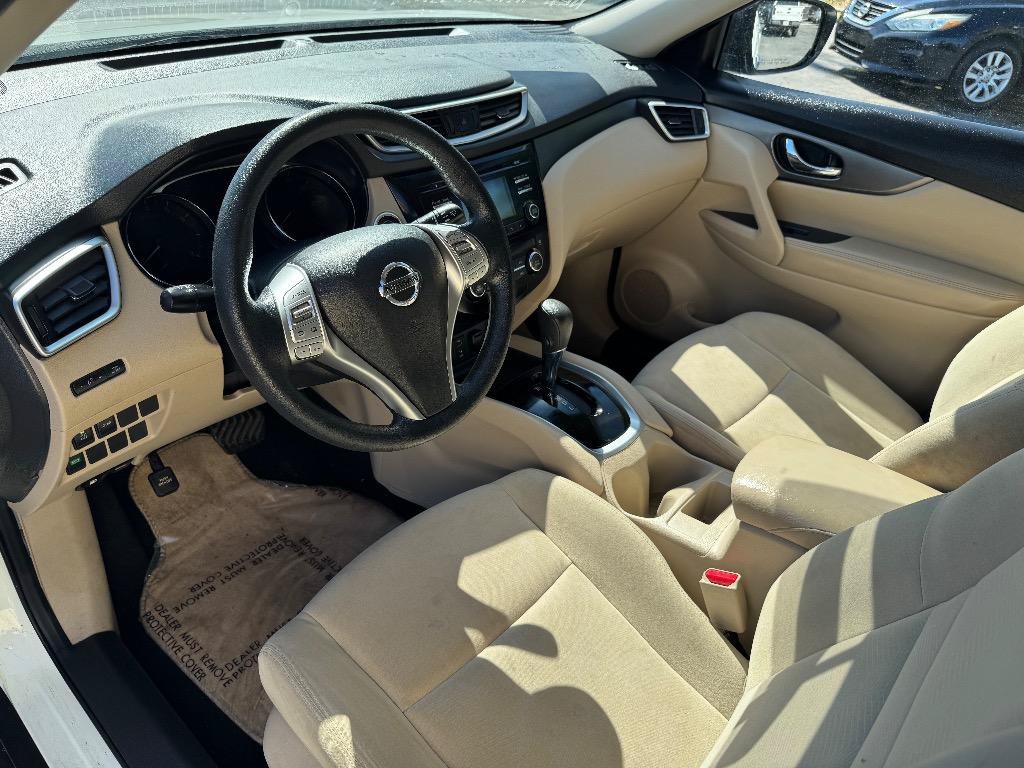 Used 2016 Nissan Rogue SV FWD image 9