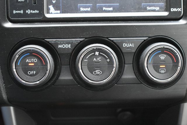 Used 2015 Subaru Forester 2.5i Touring w/ Eyesight & Navigation System image 27