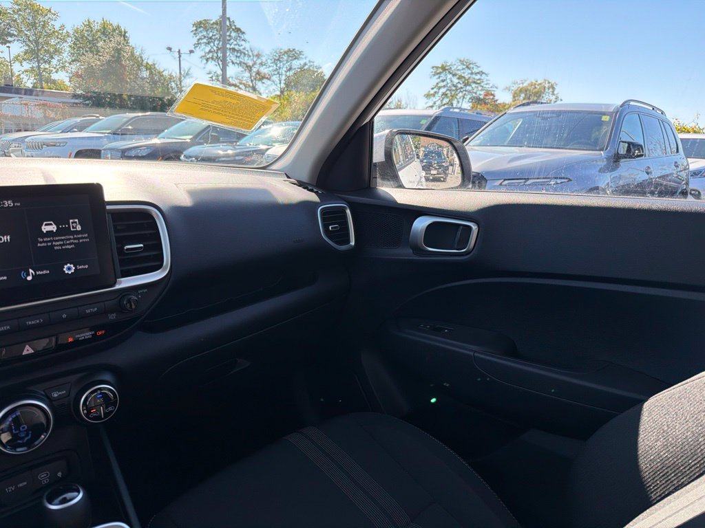 Used 2026 Hyundai Venue SEL FWD image 13