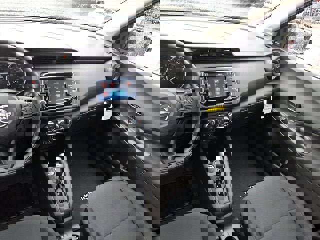 New 2025 Nissan Kicks Play S image 7