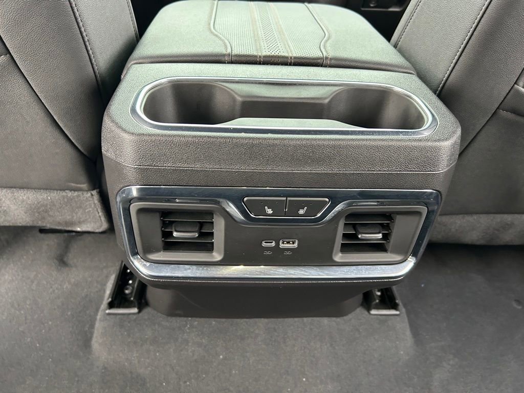 Used 2024 Chevrolet Silverado 1500 High Country image 44