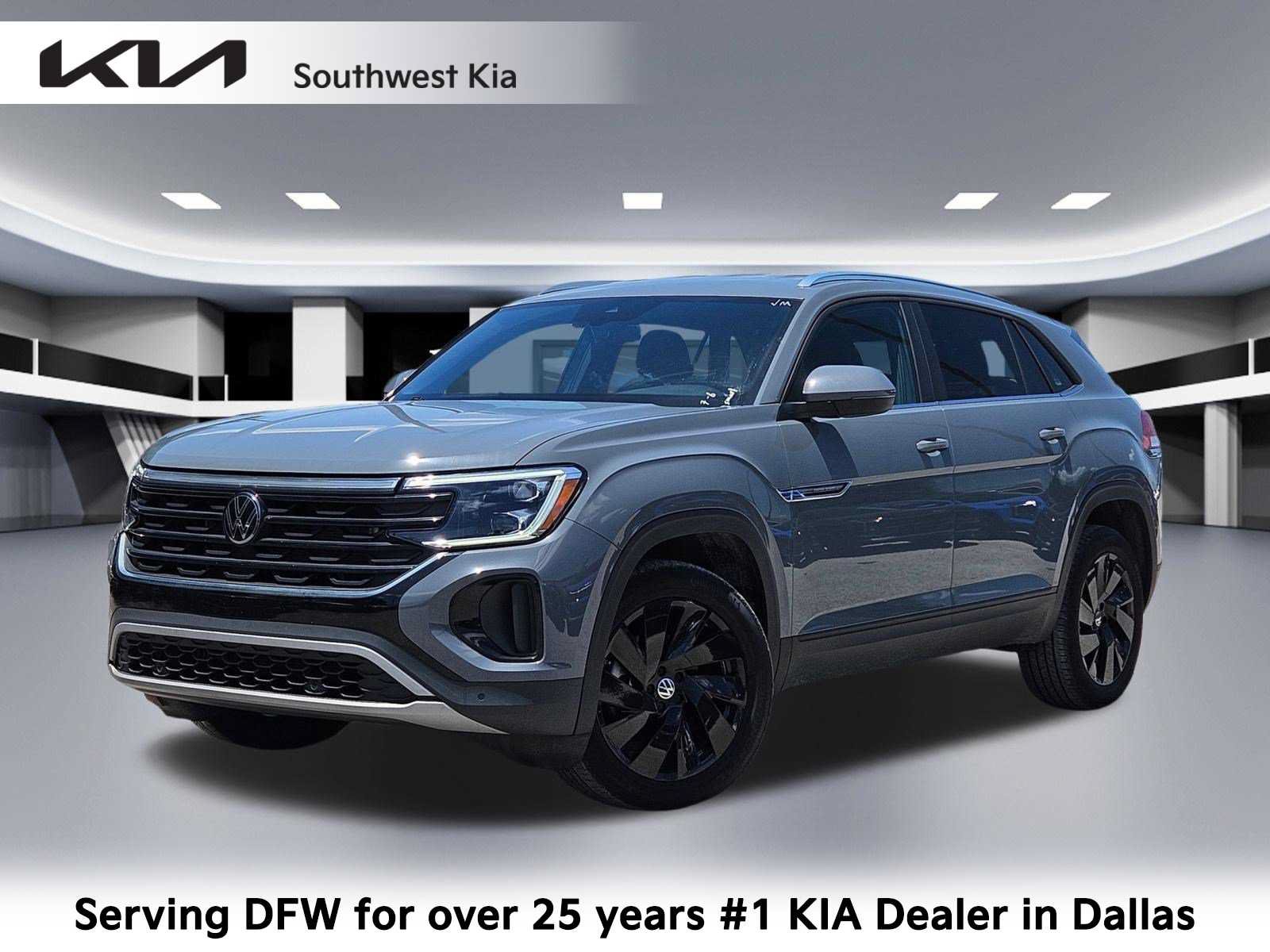 Used 2024 Volkswagen Atlas Cross Sport SE FWD image 1