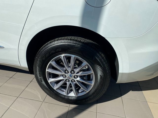 Certified 2024 Buick Enclave Essence image 18