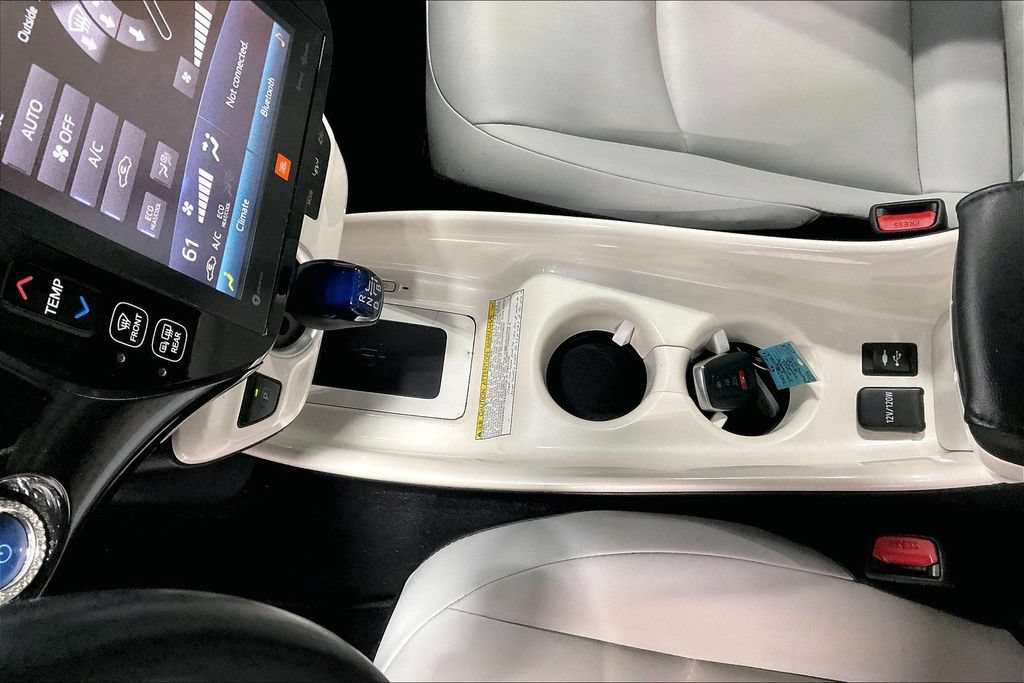 Used 2018 Toyota Prius Prime Advanced FWD image 16