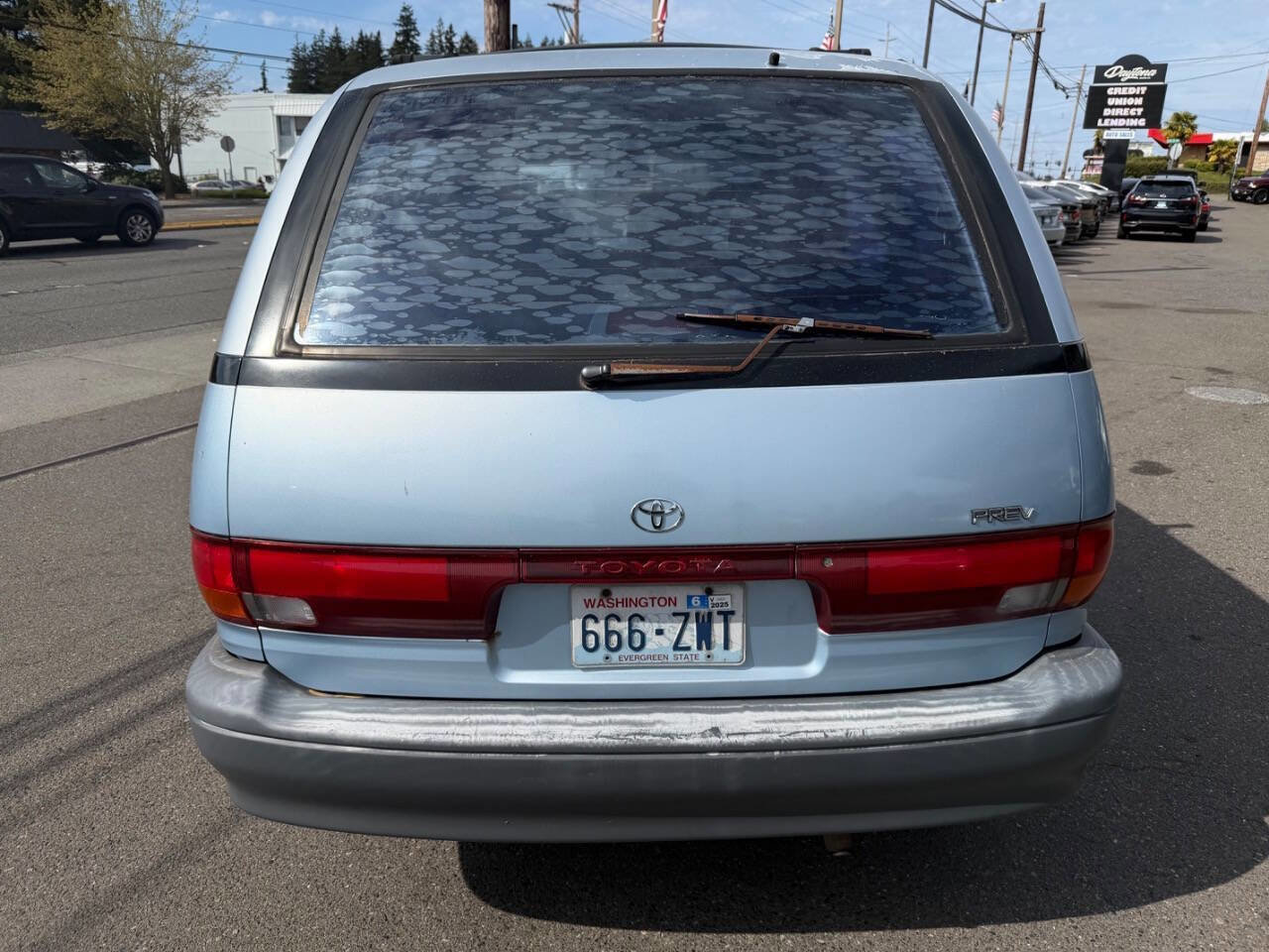 Used 1993 Toyota Previa Deluxe RWD image 4