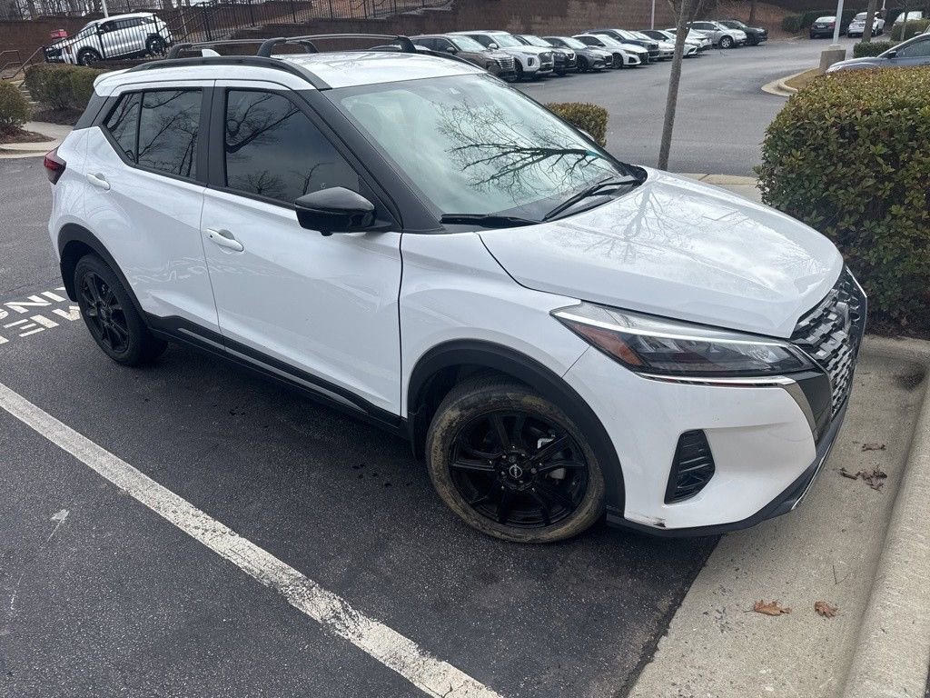 Certified 2024 Nissan Kicks SR w/ Interior Electronics Package image 2